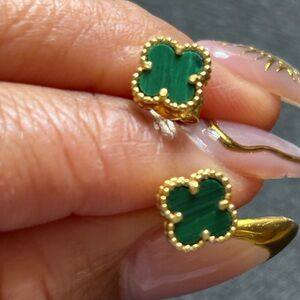 Elegant Gold and Green Clover Earrings